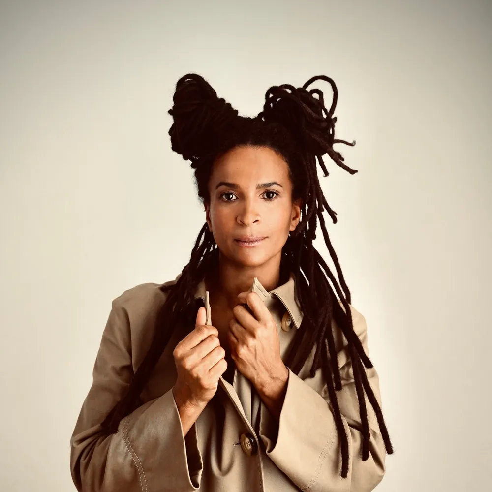 Zoe Mazah