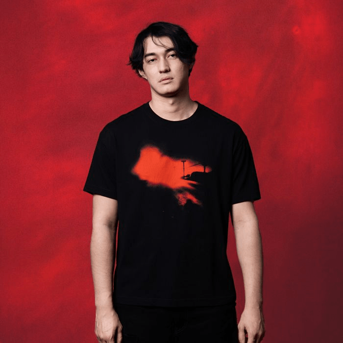 Bundle - Joji - Piss In The Wind - Tee + CD (hover)